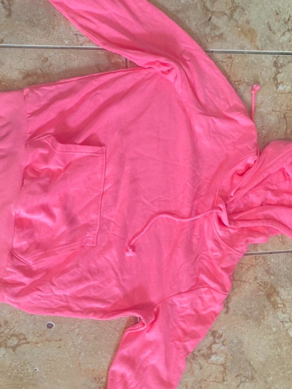 H&M pink windbreaker jacket Size M #windbreaker #outdoor #pink #hoodie